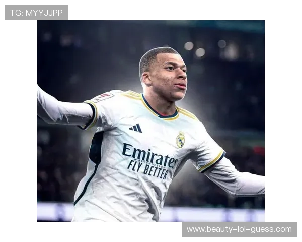 七号足球球星的传奇故事与辉煌成就盘点