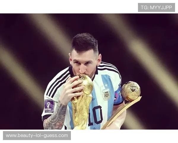 最朴素却最闪耀的足球明星十强排名揭晓 他们凭实力与低调征服世界